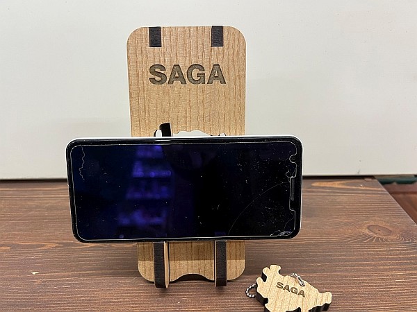 レーザー加工スマホスタンドのサンプル レーザー加工スマホスタンド